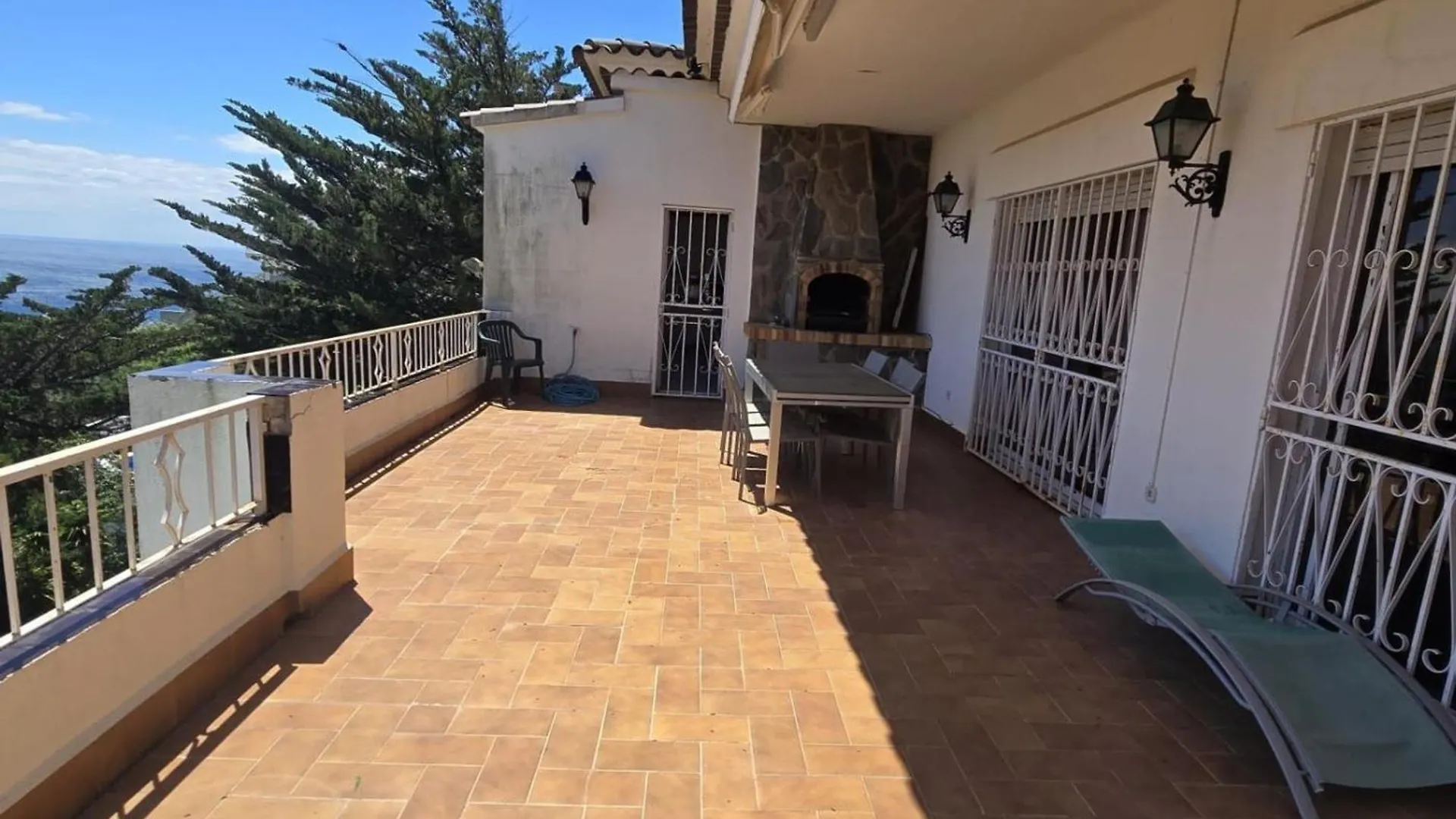 Amplia Casa En Roses Para 16 Pers. Con Piscina Y Gran Aparcamiento - Es-204-78 Villa