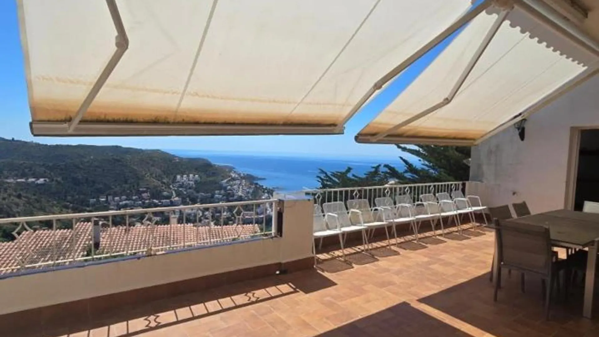 Amplia Casa En Roses Para 16 Pers. Con Piscina Y Gran Aparcamiento - Es-204-78 Villa